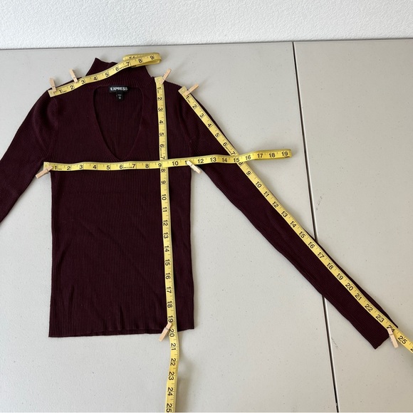 Turtle neck sweater - Picture 8 of 12